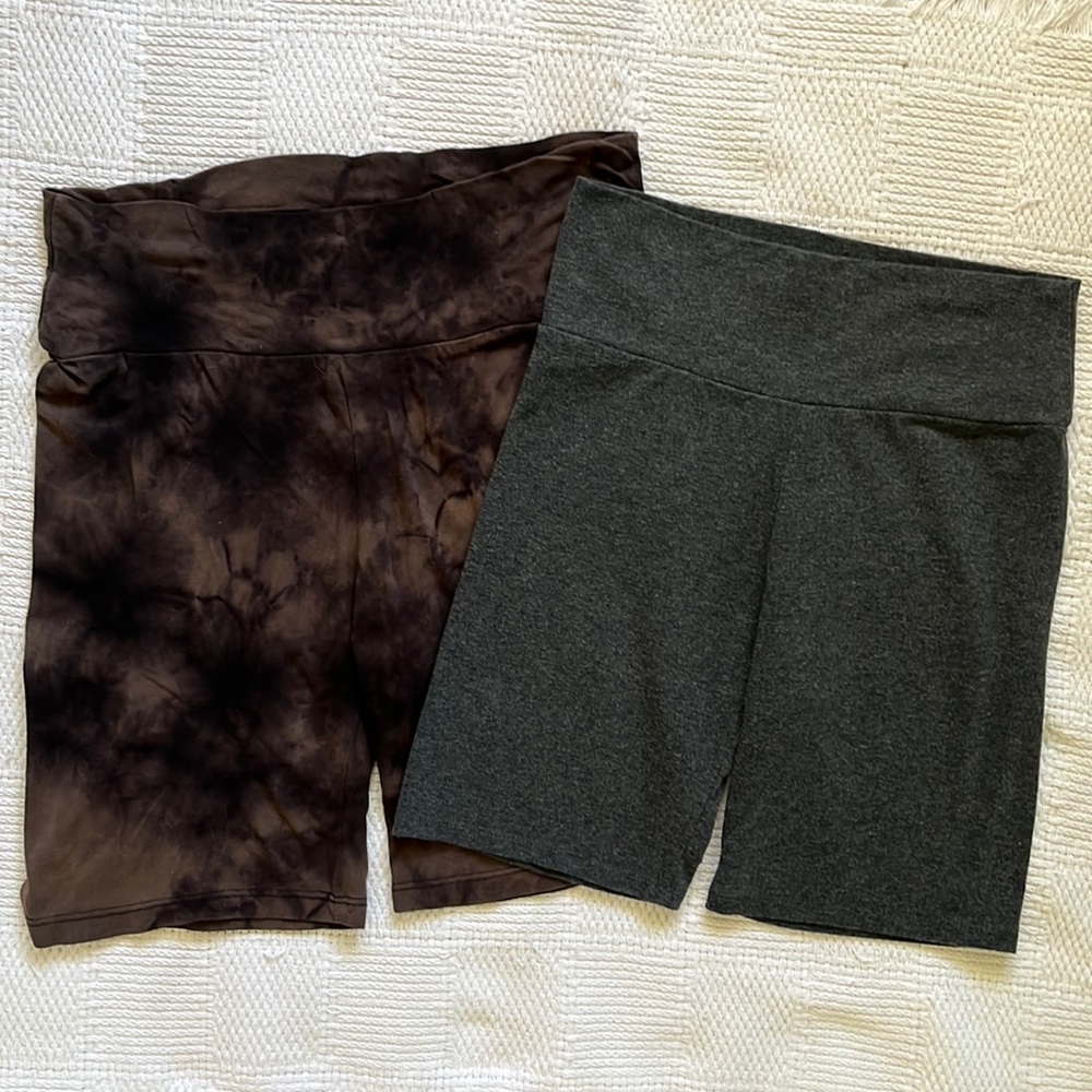 Full Tilt Brown Tie-Dye and Gray Bike Shorts